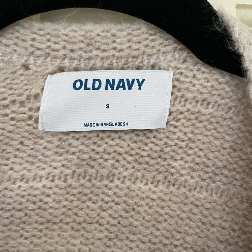 Old Navy Sweater - Picture 3 of 4